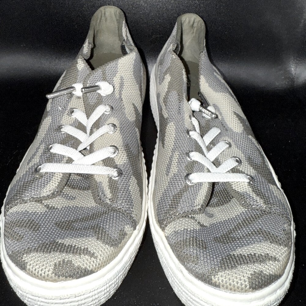 Madden NYC Green Camo Slip-On Sneakers – Women’s Size 7.5 US